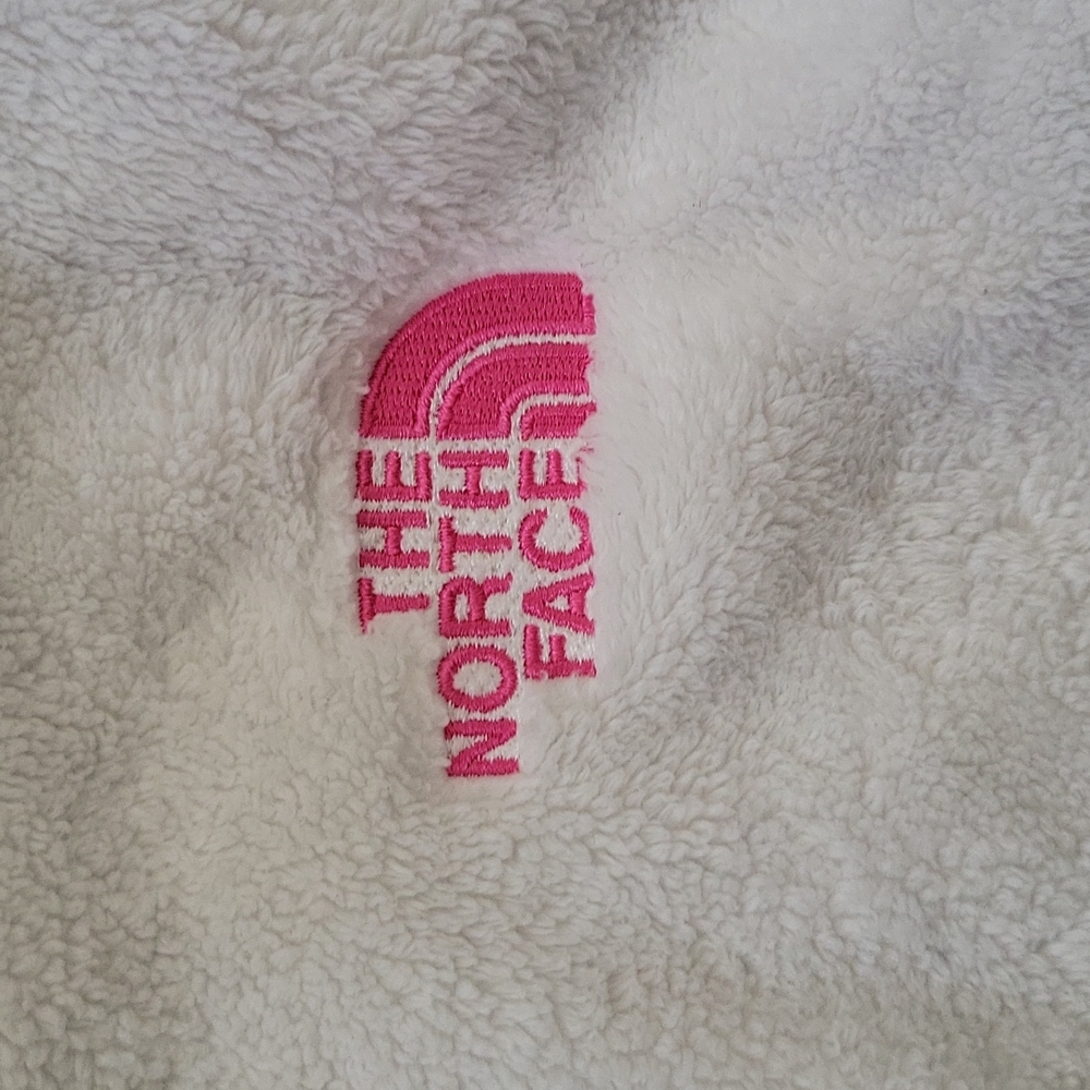 The North Face Limited Edition Breast Cancer Jacket - Picture 2 of 10